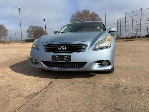 2011 INFINITI G37 Base