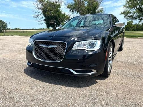 2019 Chrysler 300 Touring