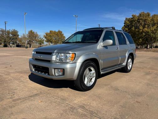 2002 INFINITI QX4 Luxury