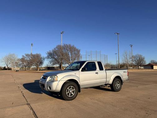 2004 Nissan Frontier XE-V6 Desert Runner King Cab