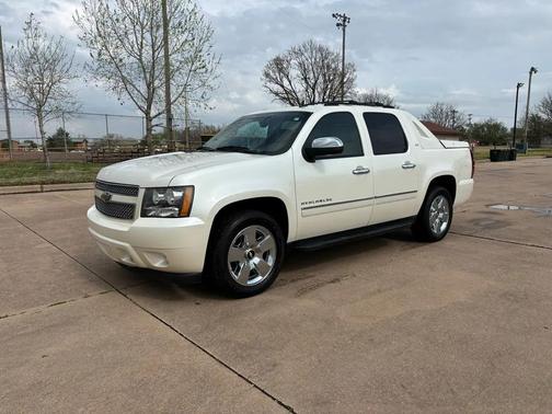 White 2011 Chevrolet Avalanche 1500 LTZ