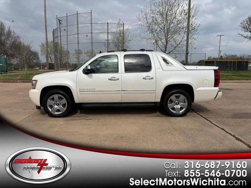 White 2011 Chevrolet Avalanche 1500 LTZ