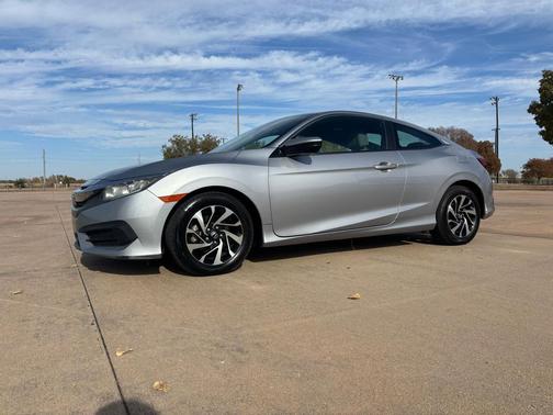 2018 Honda Civic LX-P