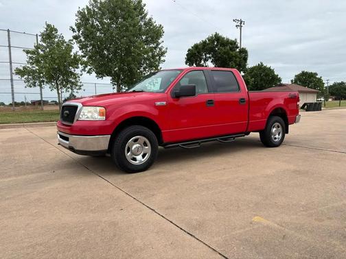 Red 2007 Ford F-150 XLT SuperCrew