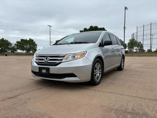 Silver 2011 Honda Odyssey EX-L