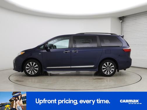 2020 Toyota Sienna XLE