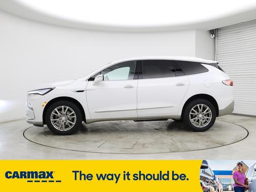 2022 Buick Enclave Essence