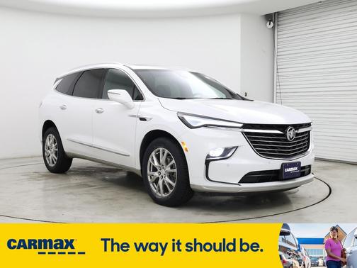 2022 Buick Enclave Essence