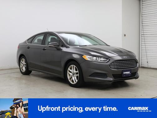 Gray 2016 Ford Fusion SE