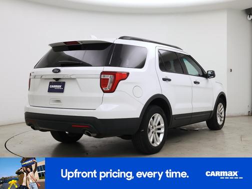 White 2016 Ford Explorer