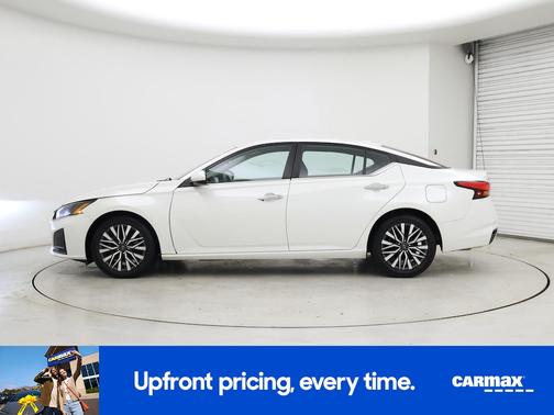 2023 Nissan Altima SV