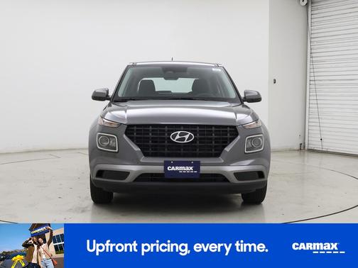 2023 Hyundai VENUE SE