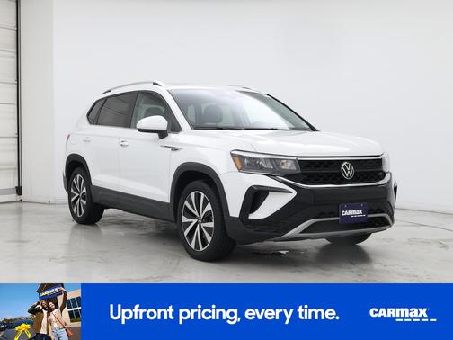 White 2023 Volkswagen Taos SE