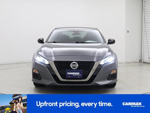 2020 Nissan Altima SR