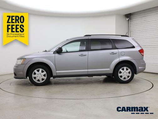 Silver 2017 Dodge Journey SE