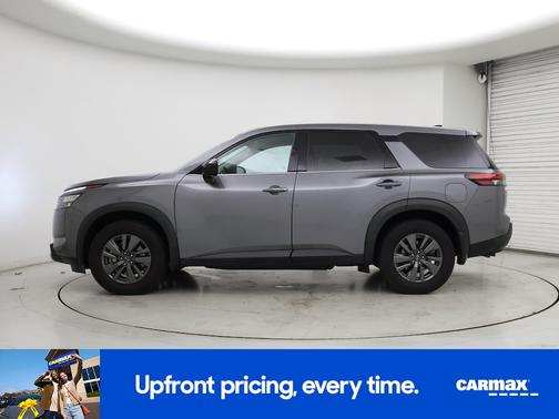 2024 Nissan Pathfinder S