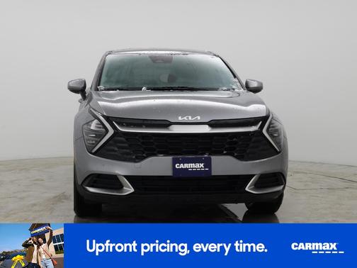 Gray 2024 Kia Sportage LX