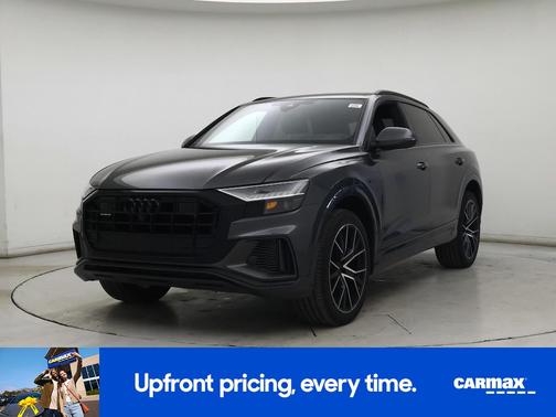 Gray 2022 Audi Q8 Prestige