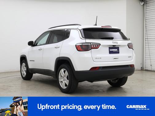 White 2022 Jeep Compass Latitude
