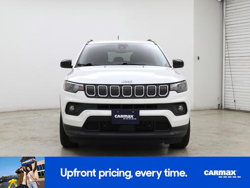 White 2022 Jeep Compass Latitude