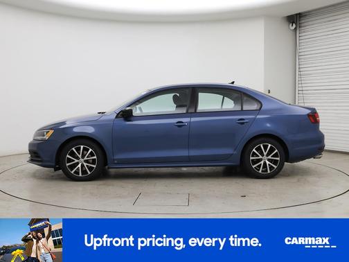Blue 2016 Volkswagen Jetta SE
