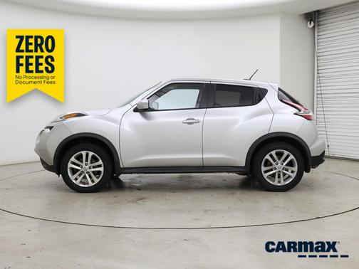 Silver 2015 Nissan Juke SV