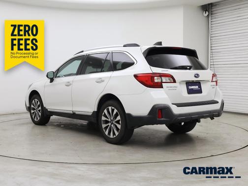 White 2019 Subaru Outback 3.6R Touring