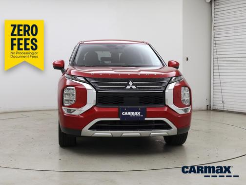 Red 2022 Mitsubishi Outlander SE