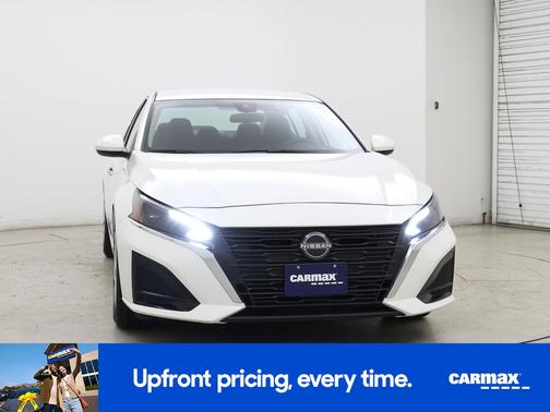 White 2023 Nissan Altima S