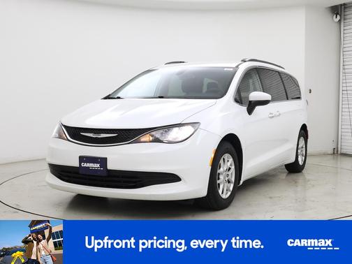 2020 Chrysler Voyager LXI