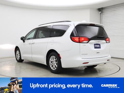 2020 Chrysler Voyager LXI