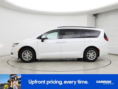 2020 Chrysler Voyager LXI