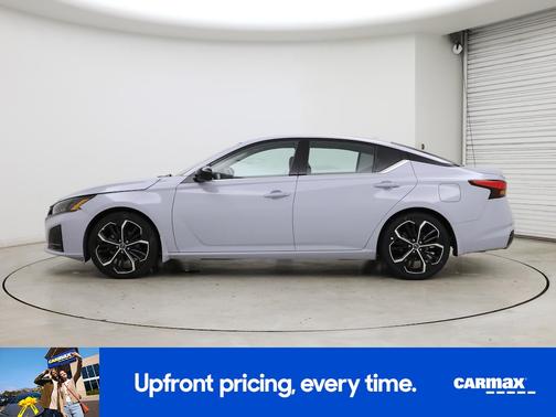 Blue 2023 Nissan Altima SR