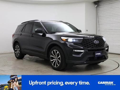 Black 2023 Ford Explorer ST-Line
