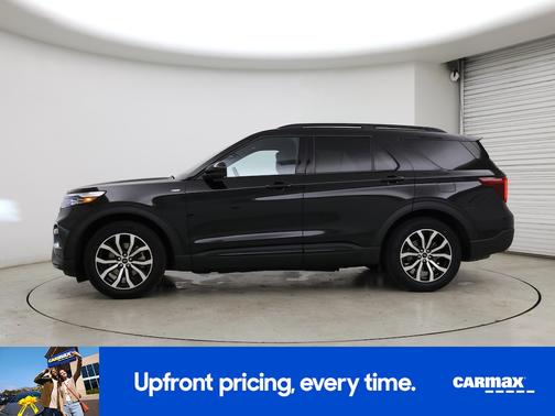 Black 2023 Ford Explorer ST-Line