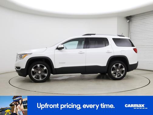 White 2019 GMC Acadia SLT