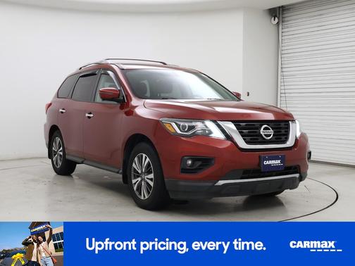 2017 Nissan Pathfinder SL