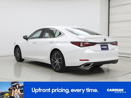 White 2023 Lexus ES 350