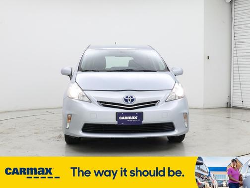 2013 Toyota Prius v Two