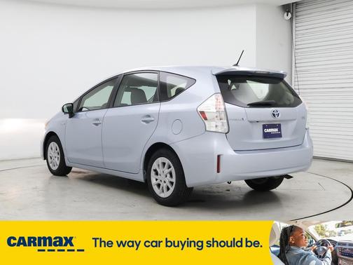 2013 Toyota Prius v Two