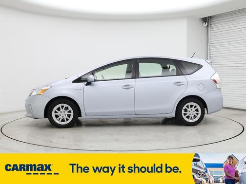2013 Toyota Prius v Two