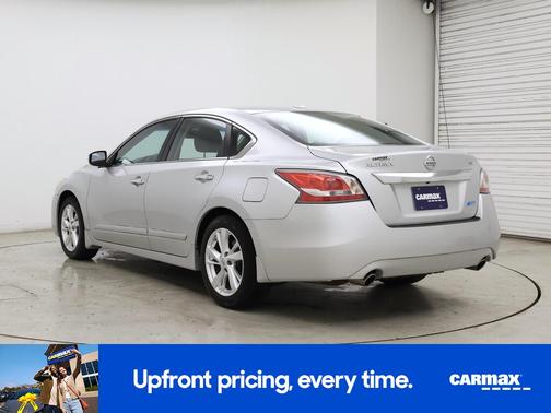 Silver 2014 Nissan Altima SV