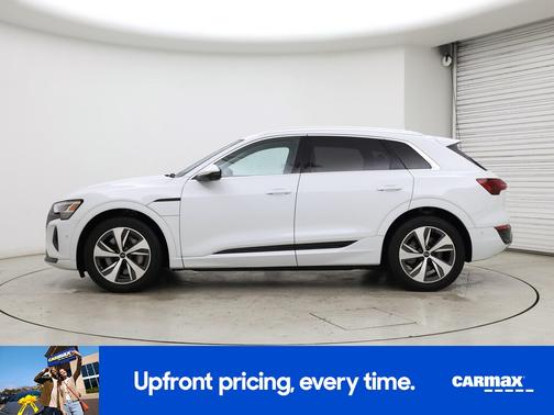 White 2024 Audi Q8 e-tron Premium Plus