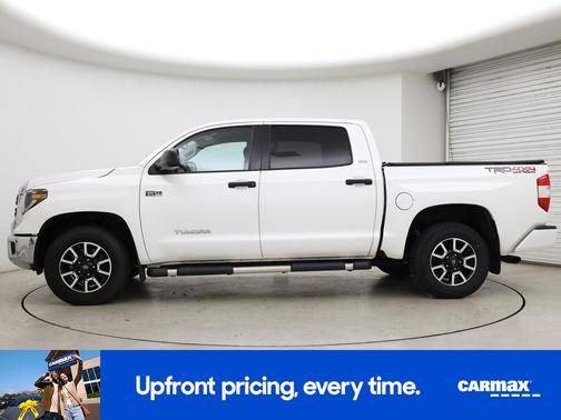 White 2019 Toyota Tundra SR5