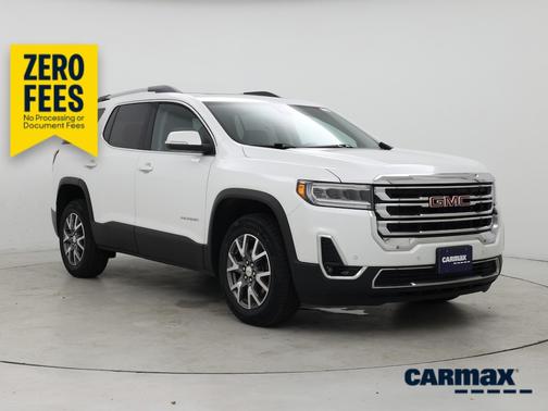 White 2023 GMC Acadia SLT