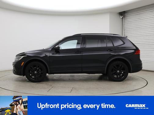 Black 2022 Volkswagen Tiguan SE R-Line Black