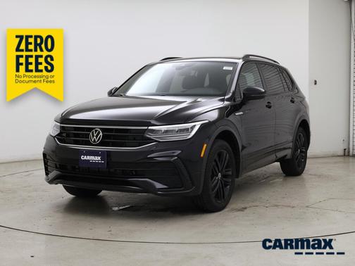 Black 2022 Volkswagen Tiguan SE R-Line Black