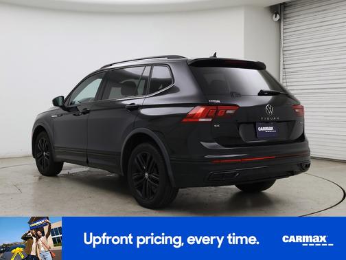 Black 2022 Volkswagen Tiguan SE R-Line Black