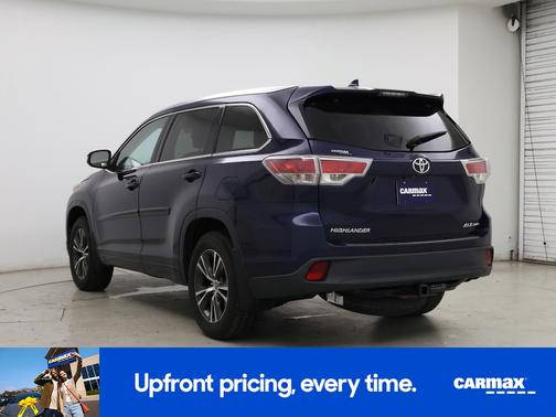 Blue 2016 Toyota Highlander XLE