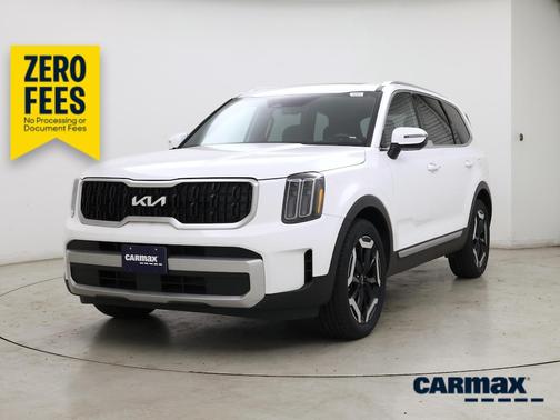 White 2023 Kia Telluride EX